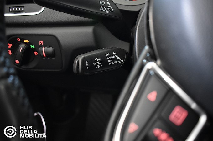 AUDI Q3 2.0 TDI 150 CV Business